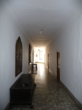 monastry_puig_maria_upstairs_coridoor