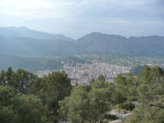 monastry_puig_maria_view_pollenca_daytime